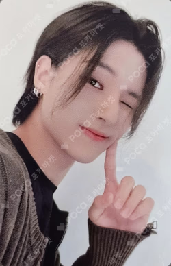 ATEEZ WOOYOUNG photocard image