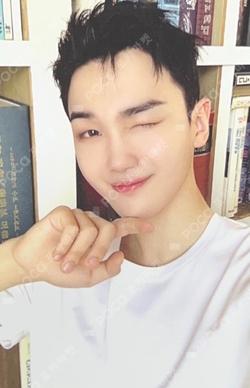 ITTABOOK Kim Yeonkyu photocard image