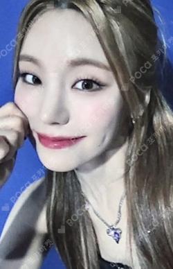 ITZY YEJI photocard image
