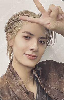 Livelock Digipack ver. Jooyeon photocard image