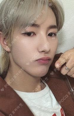 NCT RENJUN photocard image