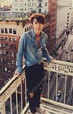 MAGIC DONGHAE photocard image