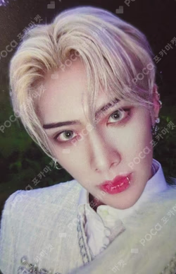 MELTING POINT PHOTOBOOK ver.+Digipack ver. MAKESTAR LUCKY DRAW