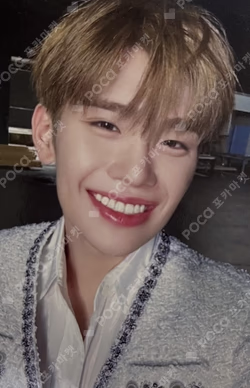 MELTING POINT PHOTOBOOK ver.+Digipack ver. MAKESTAR LUCKY DRAW