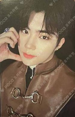 MELTING POINT PHOTOBOOK ver.+Digipack ver. WITHMUU LUCKY DRAW