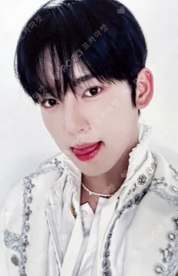 MELTING POINT PHOTOBOOK ver.+Digipack ver. MAKESTAR LUCKY DRAW