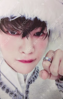 MELTING POINT PHOTOBOOK ver.+Digipack ver. MAKESTAR LUCKY DRAW