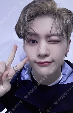 MELTING POINT PHOTOBOOK ver.+Digipack ver. BEATROAD LUCKY DRAW