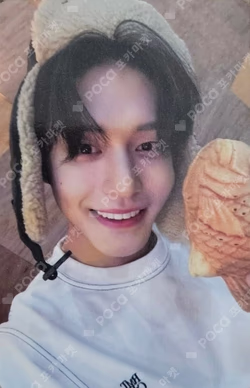 MELTING POINT PHOTOBOOK ver. APPLEMUSIC LUCKY DRAW