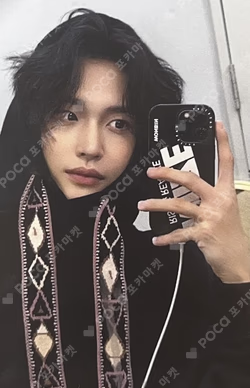 Get A Guitar ACRYLIC KEY RING + PHOTO CARD SET