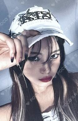 VERSUS DAILY DUCK UMJI photocard image