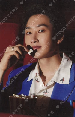 2022 SEASON'S GREETINGS YIZHIYU