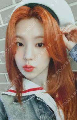 ITZY YEJI photocard image