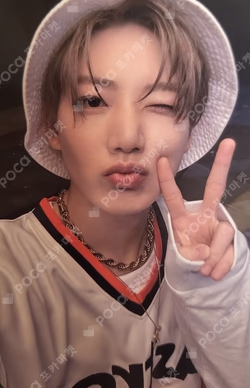 REBOOT PHOTOBOOK Ver. KTOWN4U LUCKY DRAW