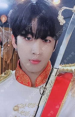 IDENTITY : FIRST SIGHT MAKESTAR