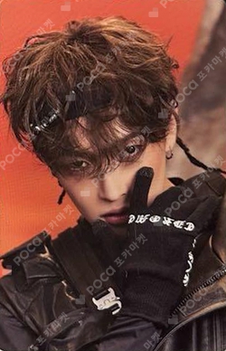 K-POP・アジア ATEEZ PHOTOCARD HONGJOONG s-l400.jpg