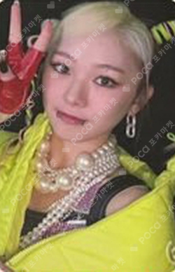 EVERGLOW ミア トレカ Return of the girl Pocamarket, EVERGLOW MIA RETURN OF THE GIRL APPLEMUSIC K-pop Photocard