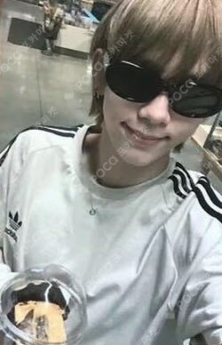 Get A Guitar YIZHIYU SHOTARO photocard image