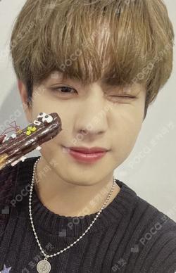 Target: ME MAKESTAR WINNER KEITA photocard image
