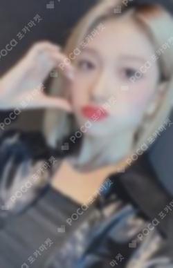 Midnight Guest MWAVE LEE SEOYEON photocard image