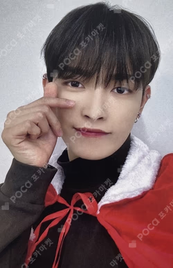 ATEEZ x KAURA 2023 CHRISTMAS POCA SET