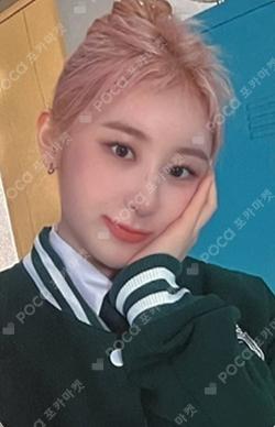 Over The Moon MINI L-HOLDER SET LEECHAEYEON photocard image