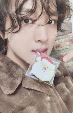 2023 PINK CHRISTMAS RANDOM PACK