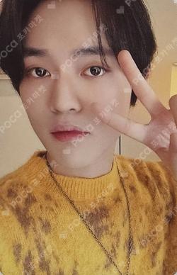 2023 PINK CHRISTMAS ACRYLIC TURNING STAND SET CHENLE photocard image
