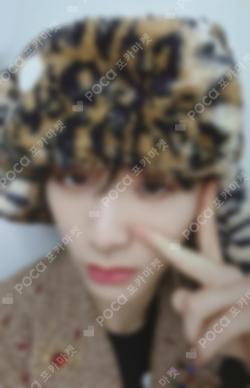 1st EP [WHY..] YIZHIYU