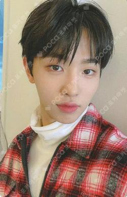 2022 SEASON'S GREETINGS woollim mall