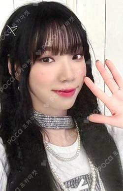 2024 SEASON’S GREETINGS Recipe For Happiness APPLEMUSIC YEOREUM photocard image