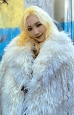 INVU UNIVERSAL TAEYEON photocard image