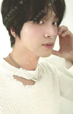 2024 SEASON'S GREETINGS RANDOM TRADING CARD