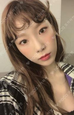The UNSEEN ID CARD + LIGHT STICK DECO STICKER SET TAEYEON photocard image