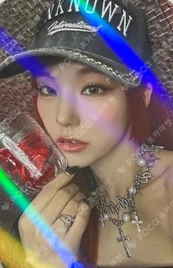 ITZY YEJI photocard image