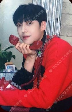 YOUNI-ON PHOTO BOOK ver. RED ON ver.