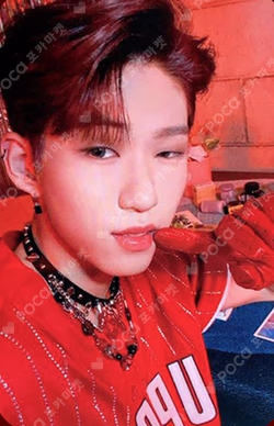 YOUNI-ON PHOTO BOOK ver. RED ON ver.