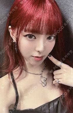 BORN TO BE EVERLINE YUNA photocard image