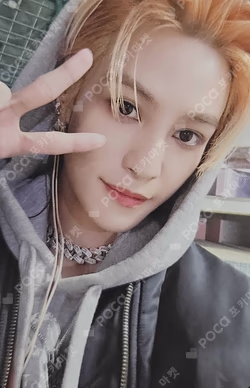 On My Youth RANDOM TRADING CARD SET BLACK ver.