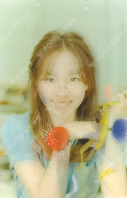 TWICE UNIV. FASHION CLUB LENTICULAR PHOTO CARD
