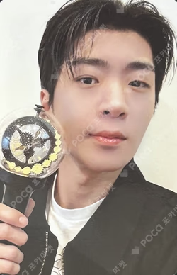 Official Light Stick PRE-ORDER BENEFIT