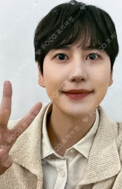 17th Anniversary Necklace Set KYUHYUN photocard image