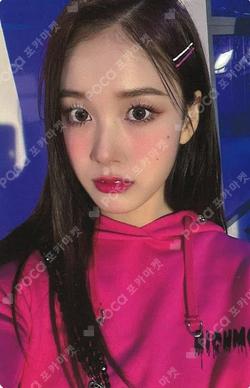 STAYC ✕ MOMENTICA WELCOME CAFE J photocard image