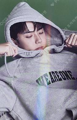 2024 SEASON'S GREETINGS HOTTRACKS