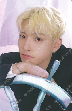 ATEEZ X ANITEEZ ADVENTURE POP-UP STORE ANITEEZ IN ILLUSION RANDOM TRADING CARD SET
