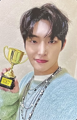 ATEEZ MINGI photocard image