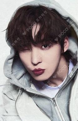 ATEEZ YUNHO photocard image