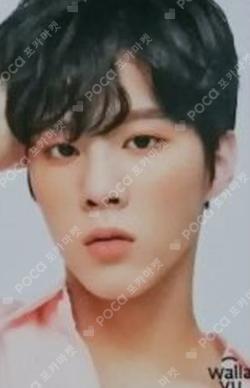 wallaVU KIM WOO SEOK photocard image