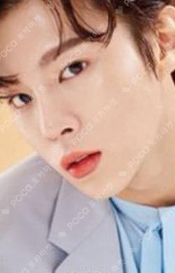 CLIO KIM WOO SEOK photocard image