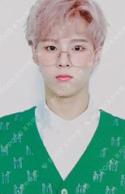 2ND DESIRE [TASTY] MUSICART KIM WOO SEOK photocard image